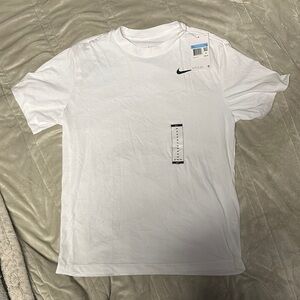 Nike Men's White T-Shirt